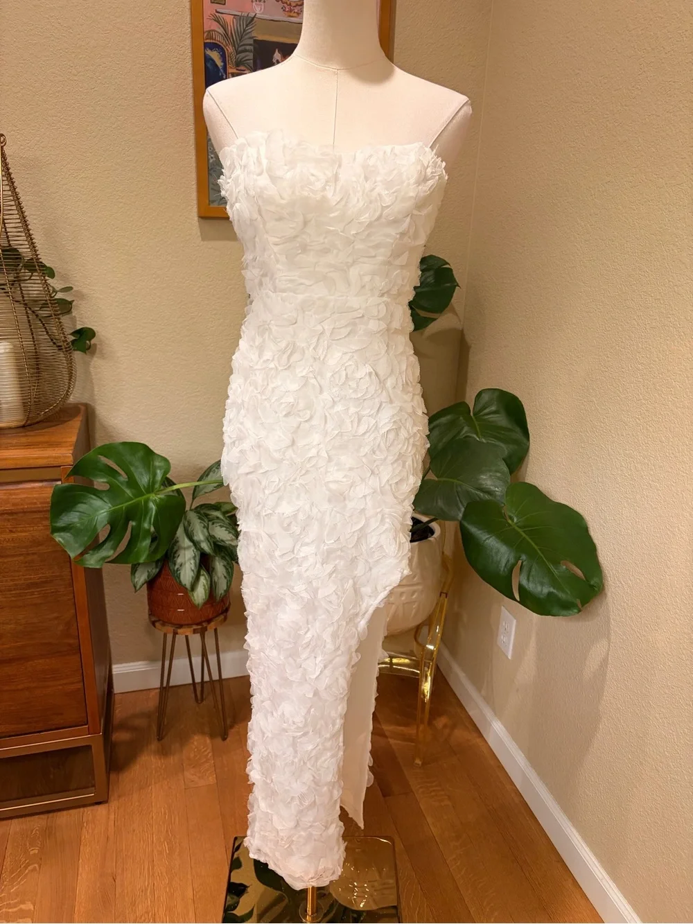 NWT Billy J Strapless White Floral Appliqué Midi Dress with Side Slit - US XS - Picture 4 of 11
